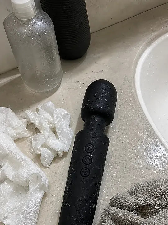 Ordinary wand left by the sink with cleanup still feeling fussy